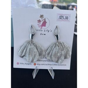 Handmade  Polymer Clay   Dangle Earrings Dancer